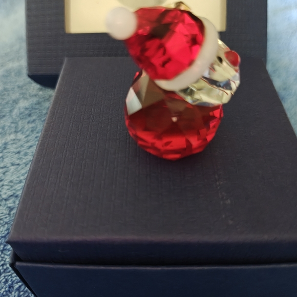 Swarovski Rocking Santa

RETIRED

Item # 1143323

Approximate size:  1" x 1-1/2" - Picture 4 of 11